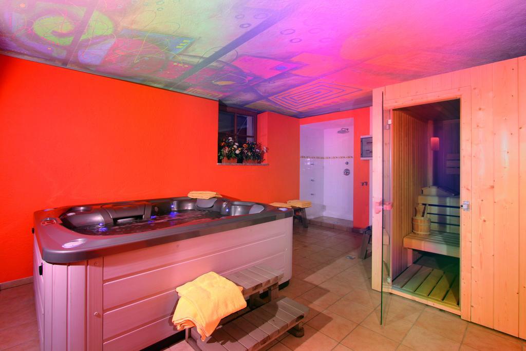 Hotel Villetta Maria Cottage カナツェーイ エクステリア 写真